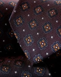 CHARLES TYRWHITT Stain Resistant Medallion Silk Tie - Cherry Pink 5 CHARLES TYRWHITT Stain Resistant Medallion Silk Tie - Cherry Pink -Charles Tyrwhitt Shop TIC2047CPK DETAIL