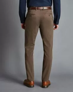 CHARLES TYRWHITT Ultimate Non-Iron Chinos - Moch -Charles Tyrwhitt Shop TRC0274MCA MODEL BACK