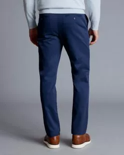 CHARLES TYRWHITT Ultimate Non-Iron Chinos - Royal B 10 CHARLES TYRWHITT Ultimate Non-Iron Chinos - Royal B -Charles Tyrwhitt Shop TRC0277RYL MODEL BACK
