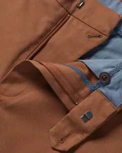CHARLES TYRWHITT Ultimate Non-Iron Chinos - Toff -Charles Tyrwhitt Shop TRC0277TFE FABRIC DETAIL