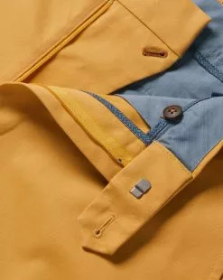 CHARLES TYRWHITT Ultimate Non-Iron Chinos - Yellow -Charles Tyrwhitt Shop TRC0277YLW FABRIC DETAIL