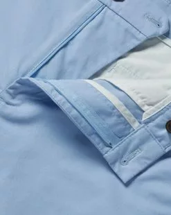 CHARLES TYRWHITT Cotton Shorts - Cornflower B -Charles Tyrwhitt Shop TRH0042CFW FABRIC DETAIL