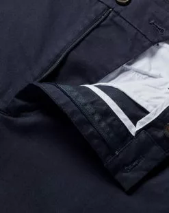 CHARLES TYRWHITT Cotton Shorts - Navy 10 CHARLES TYRWHITT Cotton Shorts - Navy -Charles Tyrwhitt Shop TRH0042NAV FABRIC DETAIL 1