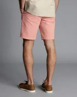 CHARLES TYRWHITT Cotton Linen Shorts - Light Coral Pink -Charles Tyrwhitt Shop TRH0043LCP MODEL BACK