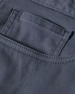 CHARLES TYRWHITT Textured Washed 5-Pocket Pants - Denim B -Charles Tyrwhitt Shop TRJ0025DEN POCKET DETAIL